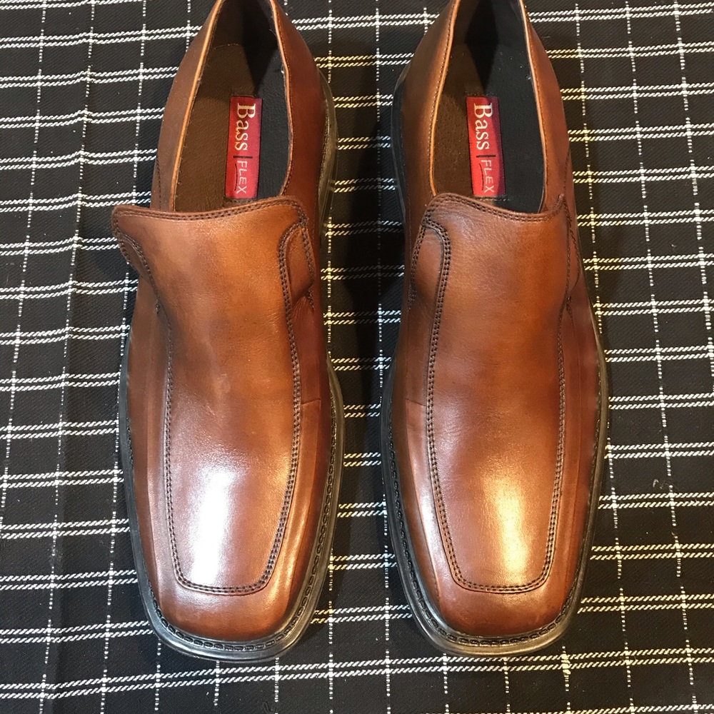 New pair of men’s Shoes by BASS